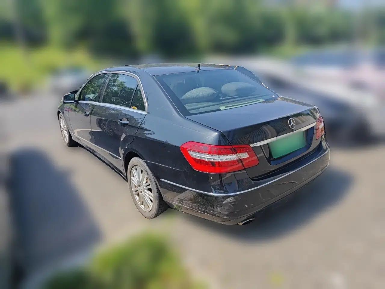 Mercedes-Benz E-Class 2011 E 200 L CGI Elegant Model — миниатюра 4