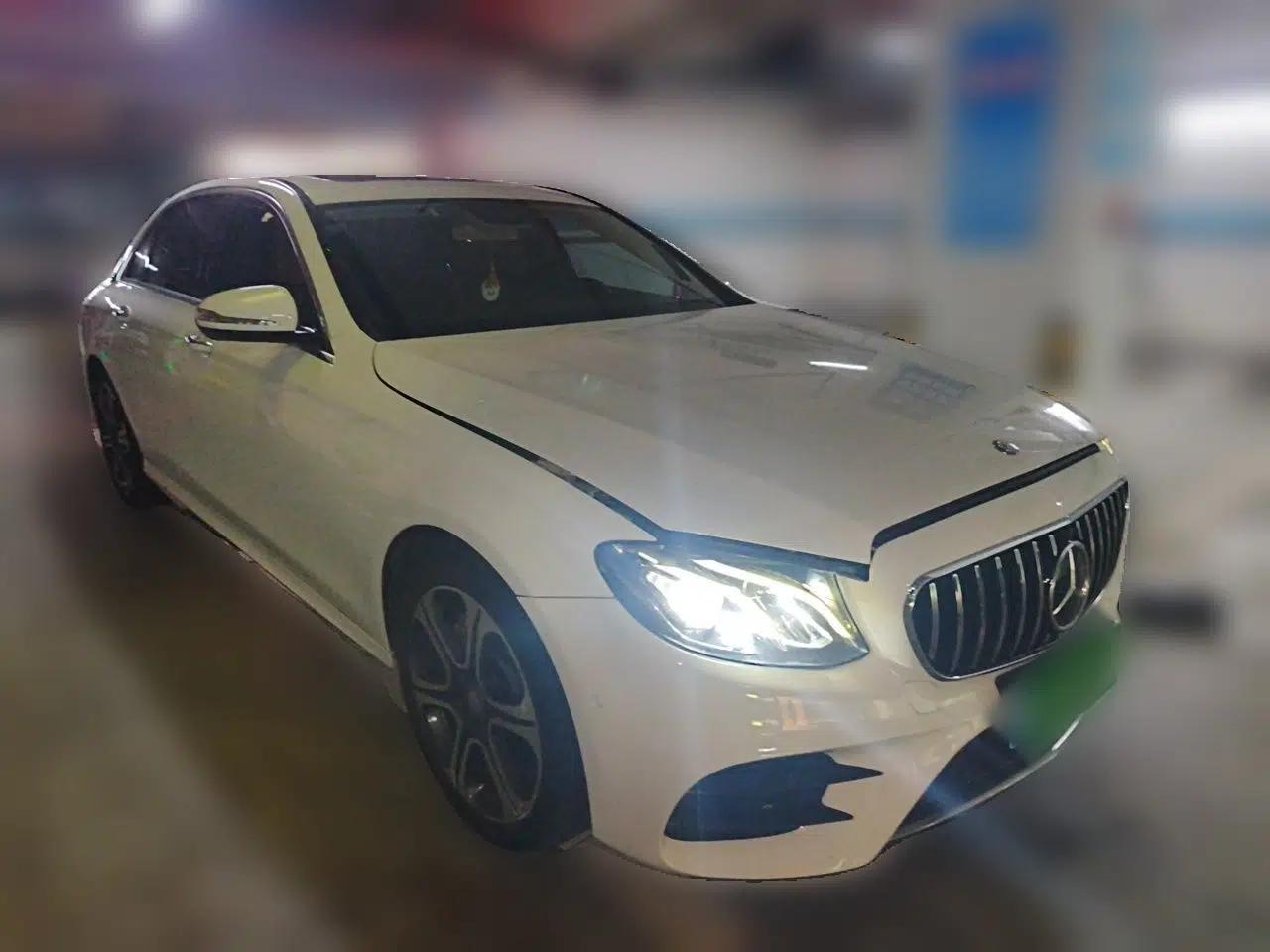 Mercedes-Benz E-Class 2016 E 300 L Sporty and Stylish Model — миниатюра 3
