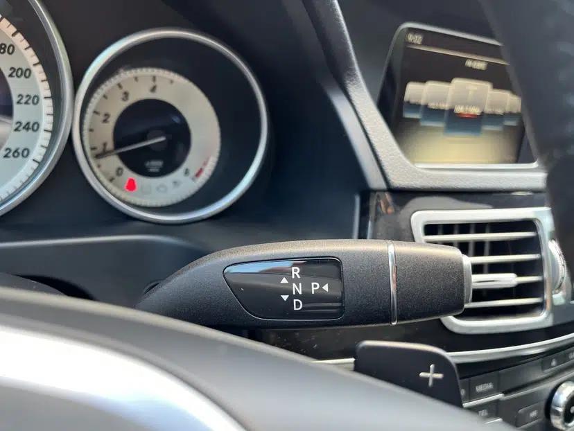 Mercedes-Benz E-Class 2015 Restyled E 260 L Sport Edition — миниатюра 24