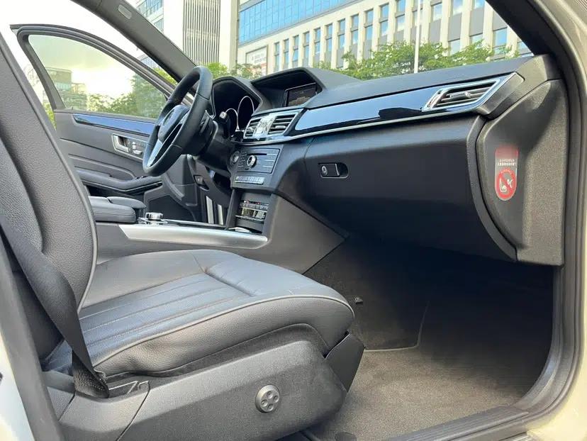 Mercedes-Benz E-Class 2015 Restyled E 260 L Sport Edition — миниатюра 27