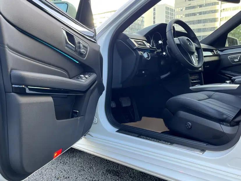 Mercedes-Benz E-Class 2015 Restyled E 260 L Sport Edition — миниатюра 32
