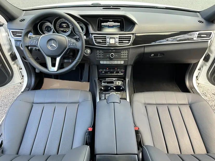 Mercedes-Benz E-Class 2015 Restyled E 260 L Sport Edition — миниатюра 34