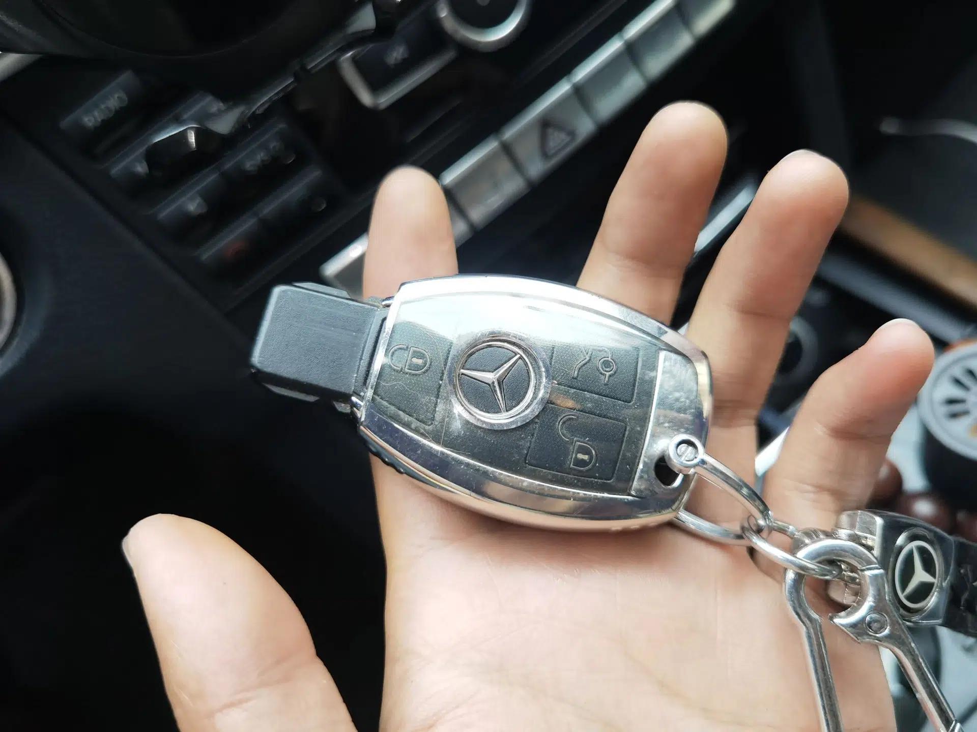 Mercedes-Benz E-Class 2014 E 260 L — миниатюра 17