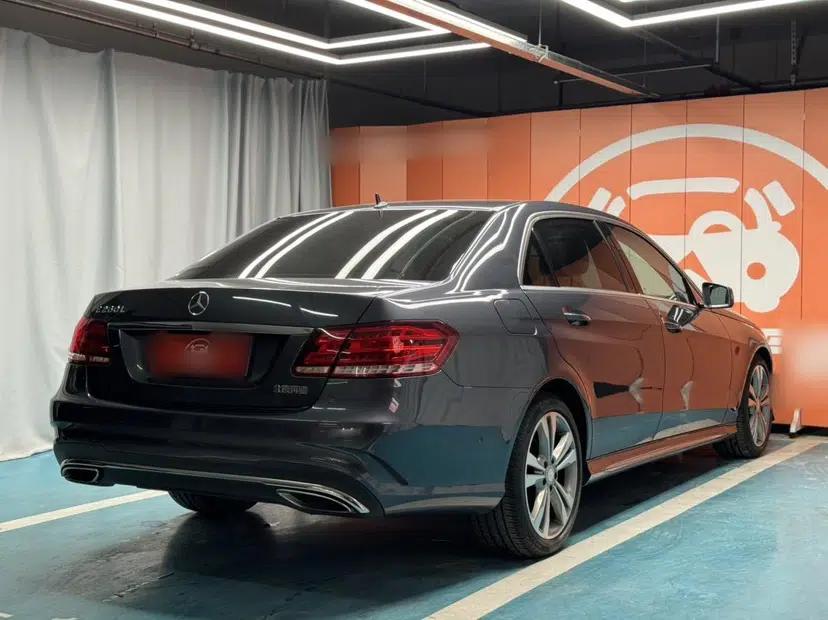 Mercedes-Benz E-Class 2014 Restyled E 260 L Sport Edition — миниатюра 5