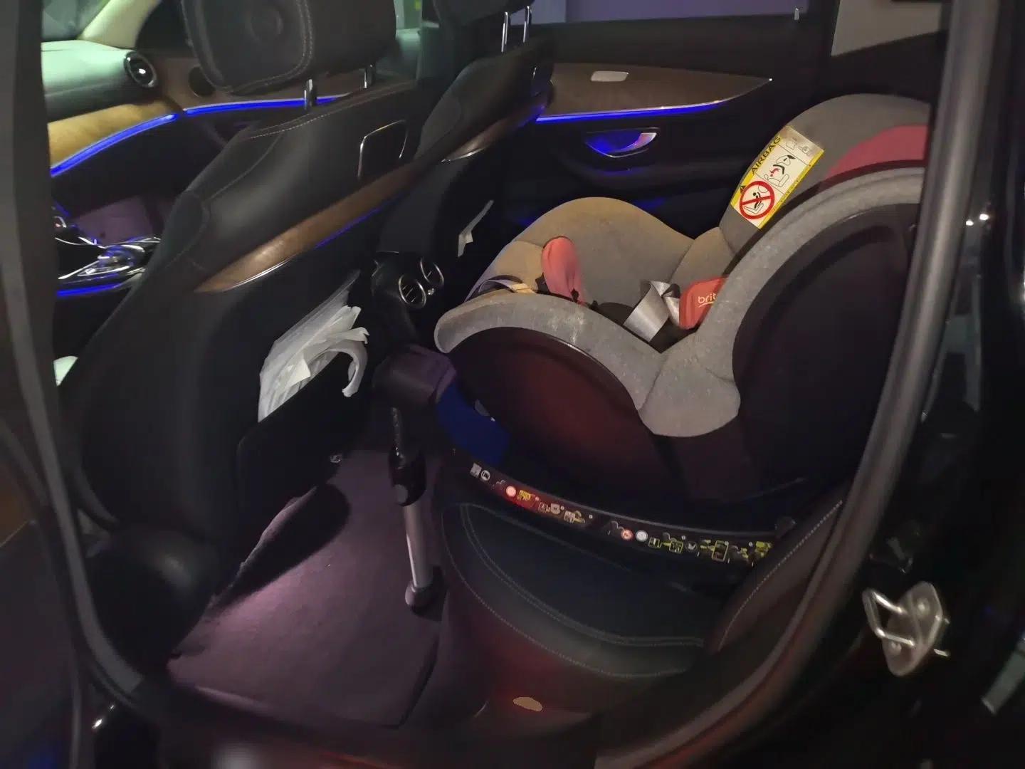 Mercedes-Benz E-Class 2016 E 200 L — миниатюра 20