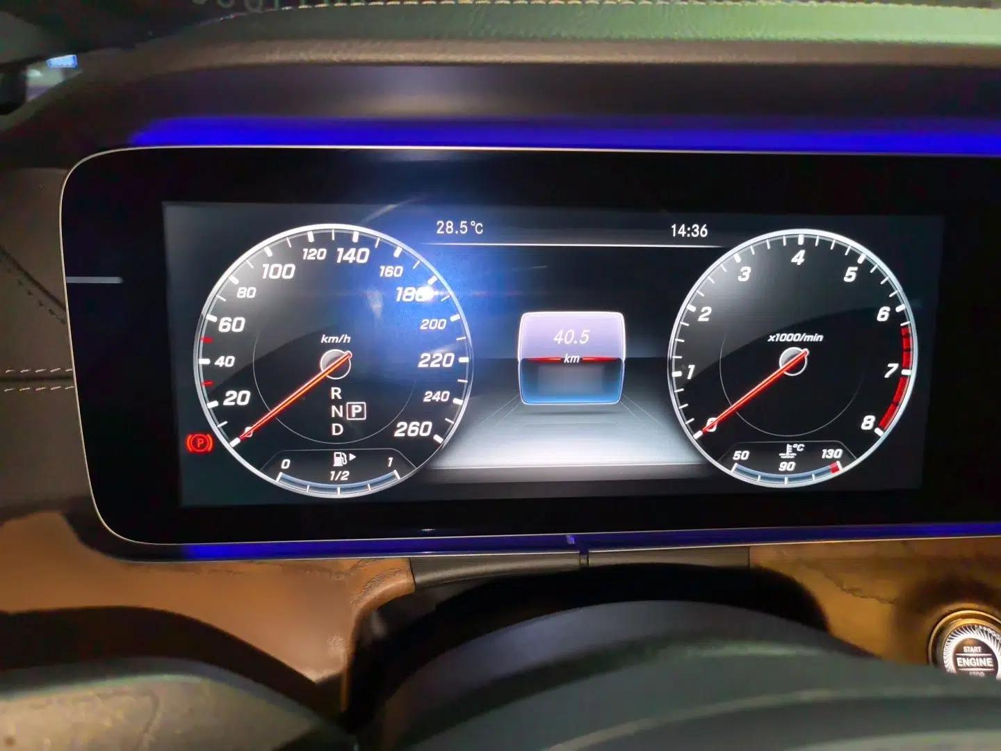 Mercedes-Benz E-Class 2016 E 200 L — миниатюра 10
