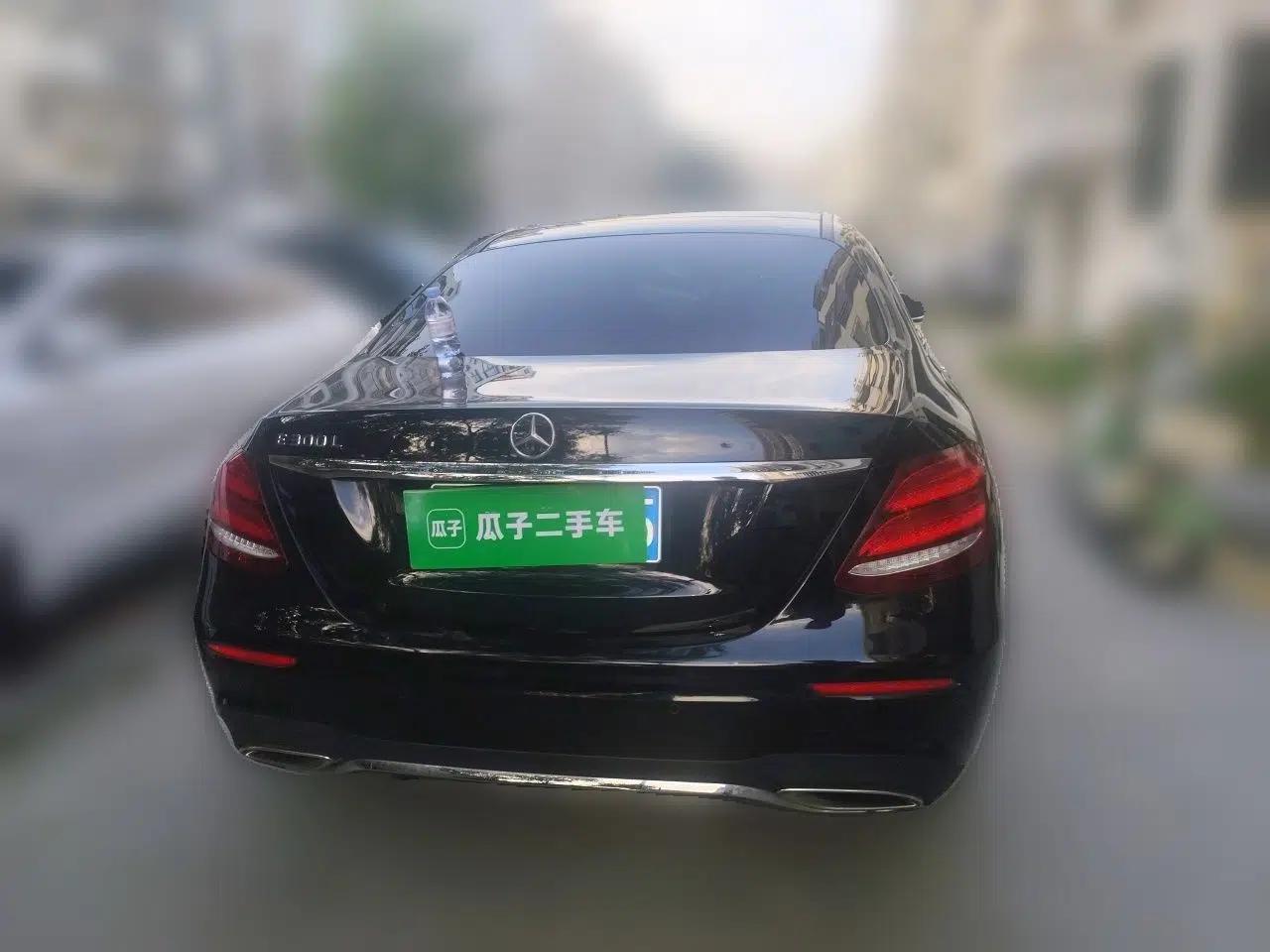 Mercedes-Benz E-Class 2016 E 300 L Sport Luxury Model — миниатюра 5