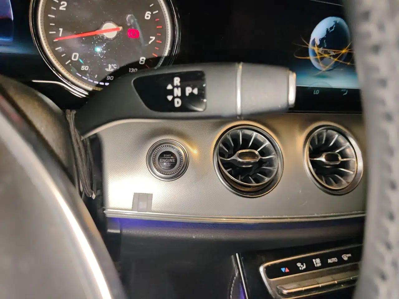 Mercedes-Benz E-Class 2017 E 200 Coupe — миниатюра 13