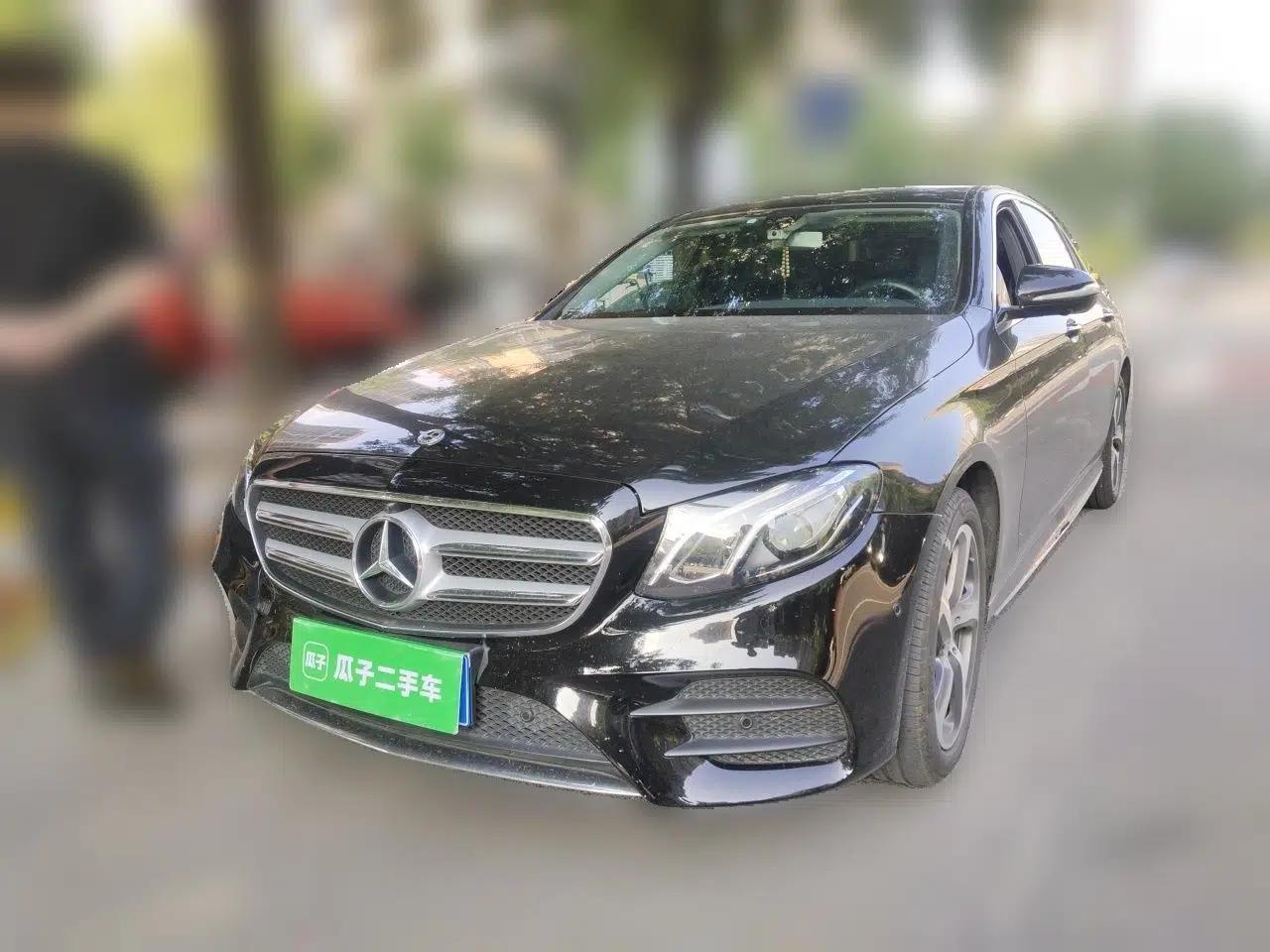 Mercedes-Benz E-Class 2019 E 300 L Sporty and Stylish Model — миниатюра 1