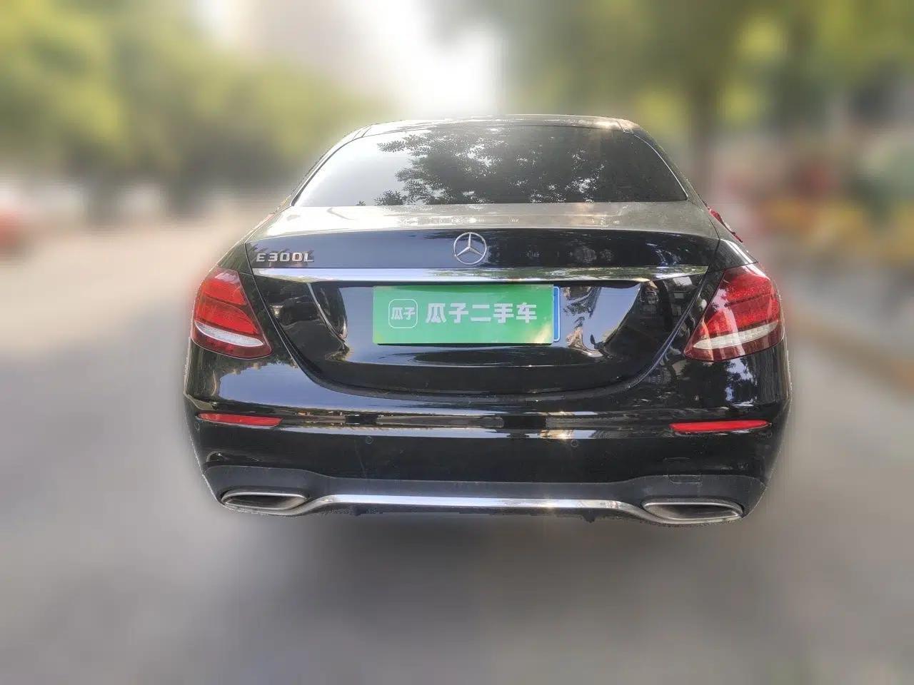 Mercedes-Benz E-Class 2019 E 300 L Sporty and Stylish Model — миниатюра 5