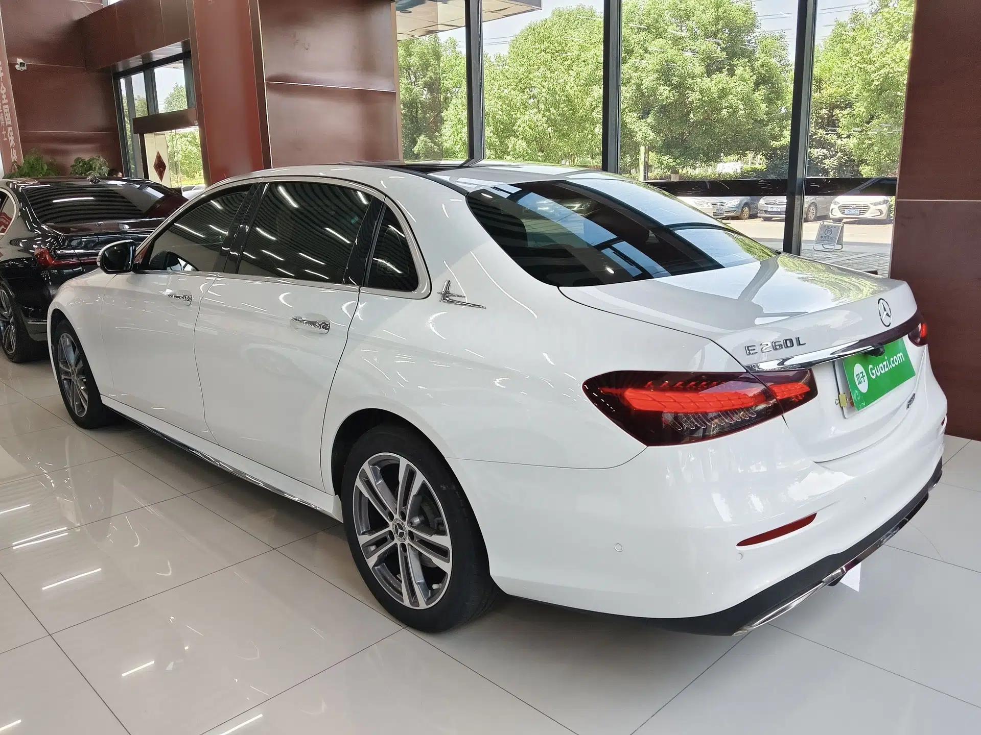Mercedes-Benz E-Class 2021 Facelift E 260 L Sport Edition — миниатюра 4