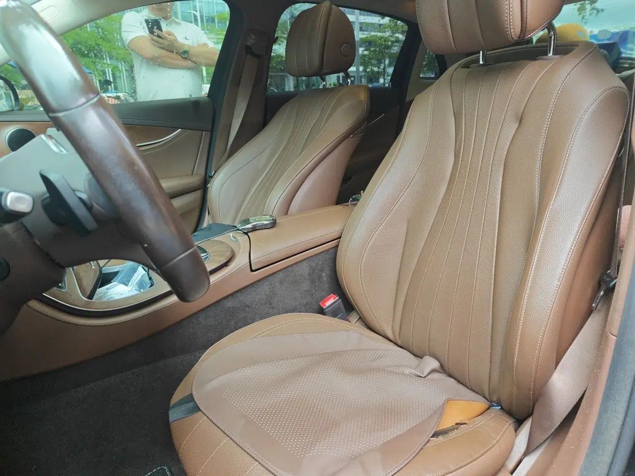 Mercedes-Benz E-Class 2019 E 300 L Luxury Model — миниатюра 15