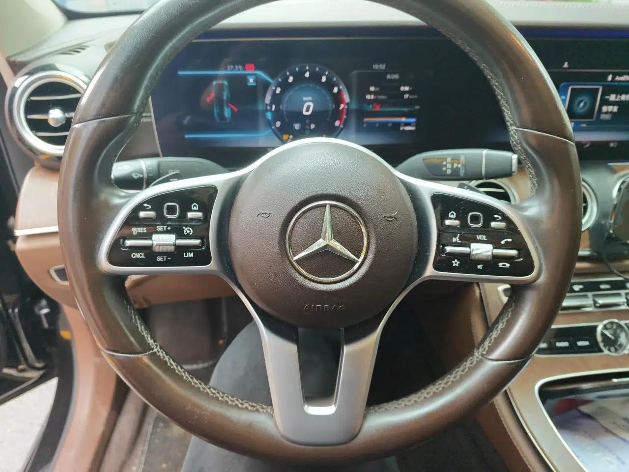 Mercedes-Benz E-Class 2019 E 300 L Luxury Model — миниатюра 10