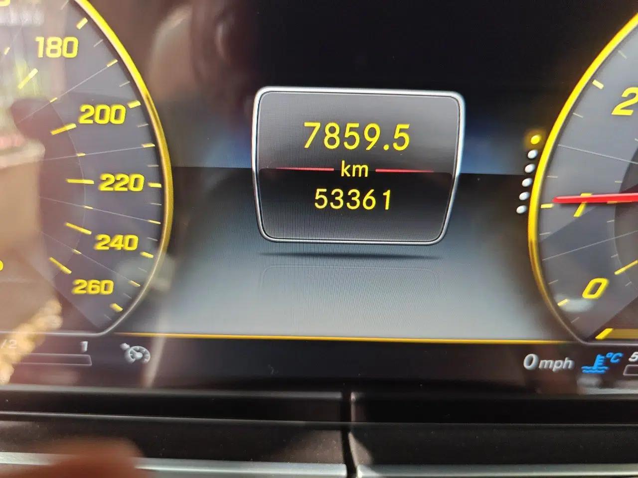 Mercedes-Benz E-Class 2020 E 260 L — миниатюра 12