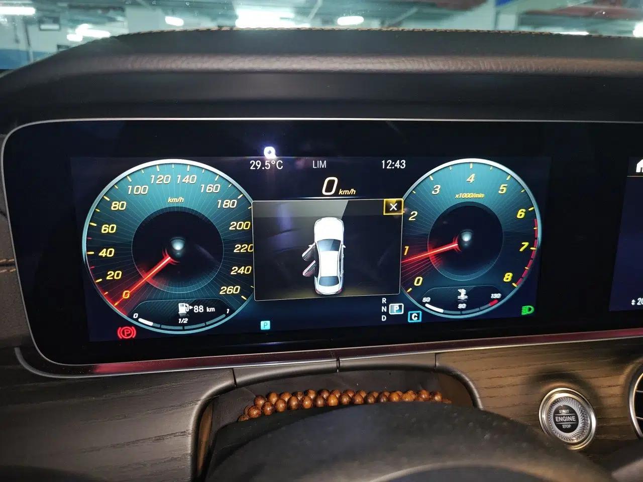 Mercedes-Benz E-Class 2021 Restyled E 300 L Sport Luxury Edition — миниатюра 11