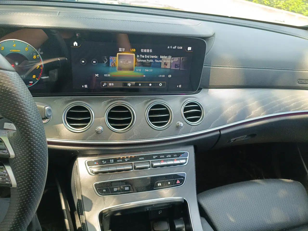 Mercedes-Benz E-Class 2022 Second Facelift E 300 L Sport Luxury Edition — миниатюра 13