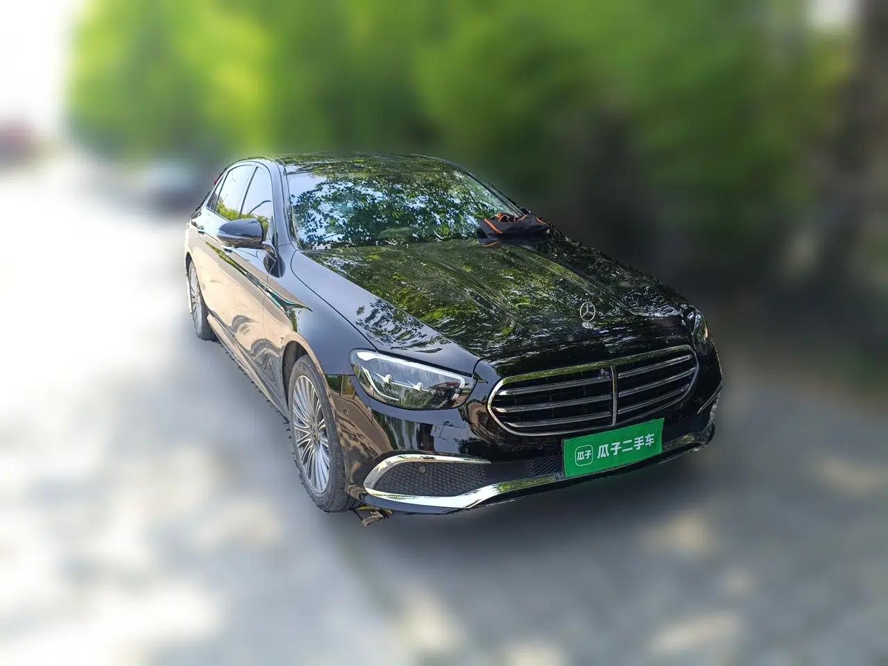 Mercedes-Benz E-Class 2022 Second Facelift E 300 L Sport Luxury Edition — миниатюра 3