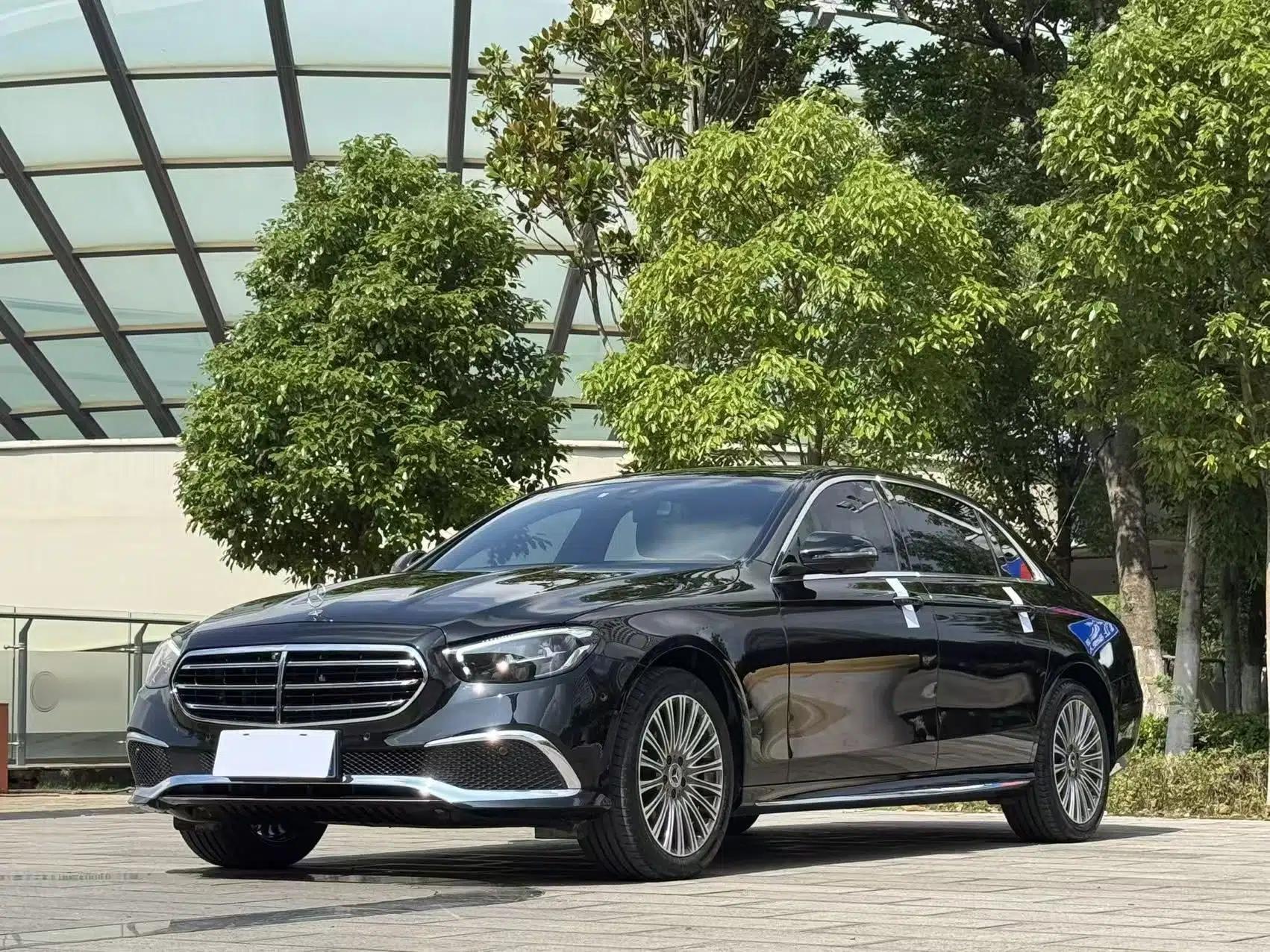 Mercedes-Benz E-Class 2023 E 300 L Sporty and Stylish Model — миниатюра 1