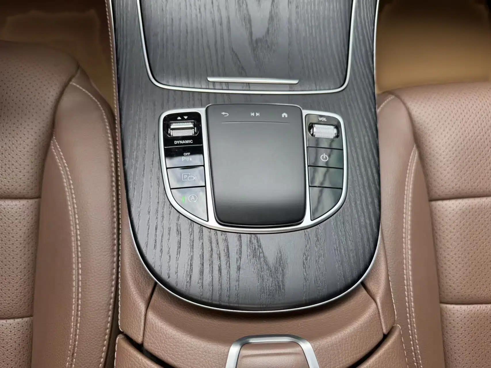 Mercedes-Benz E-Class 2023 E 300 L Sporty and Stylish Model — миниатюра 16