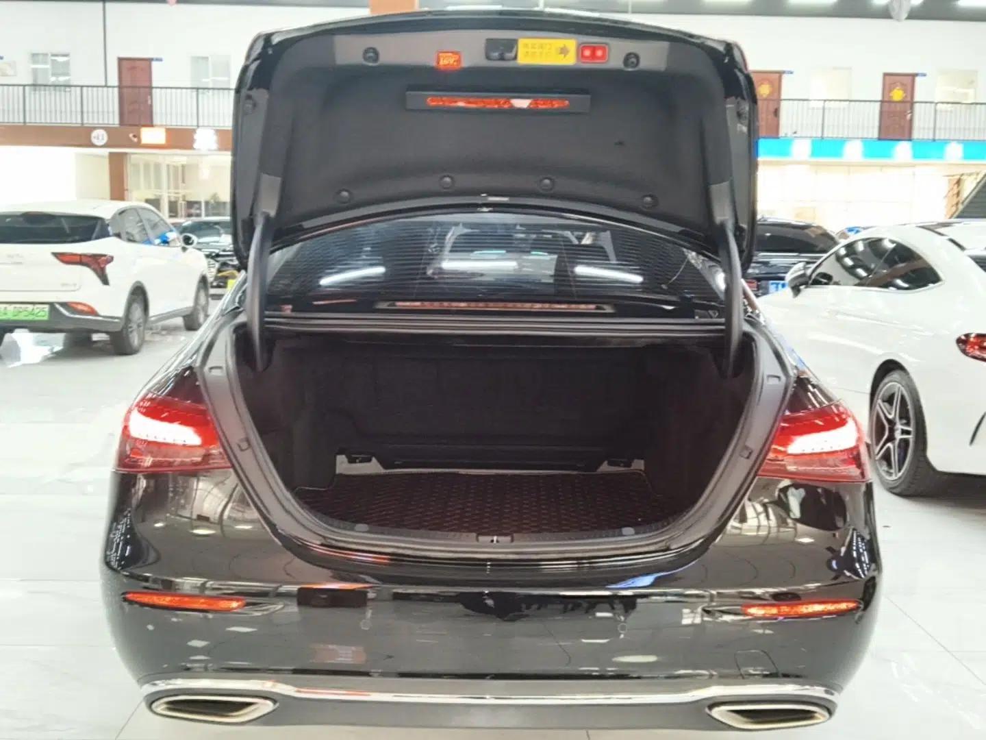Mercedes-Benz E-Class 2023 Updated E 300 L Luxury Edition — миниатюра 22