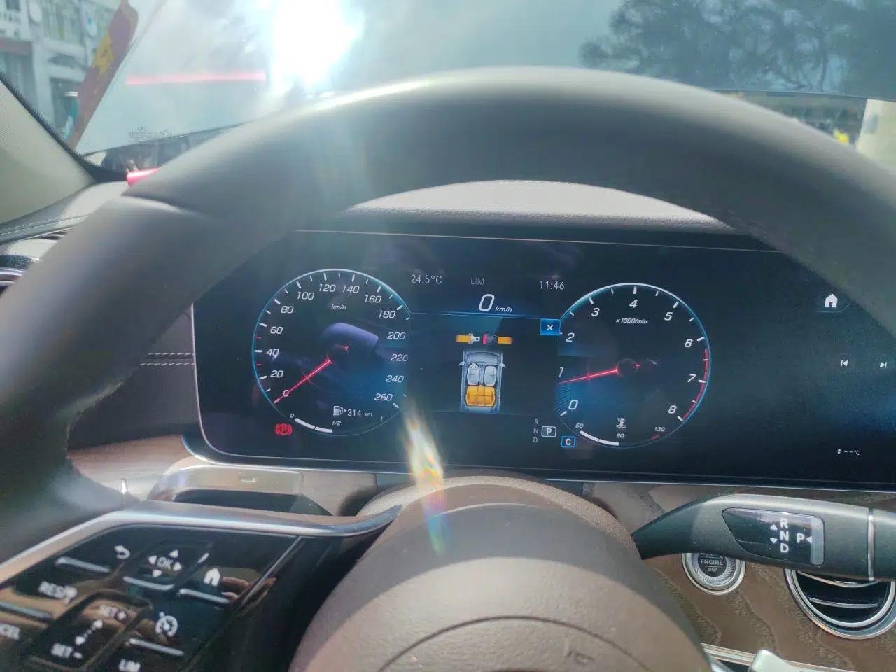 Mercedes-Benz E-Class 2023 E 300 L Stylish Model — миниатюра 11