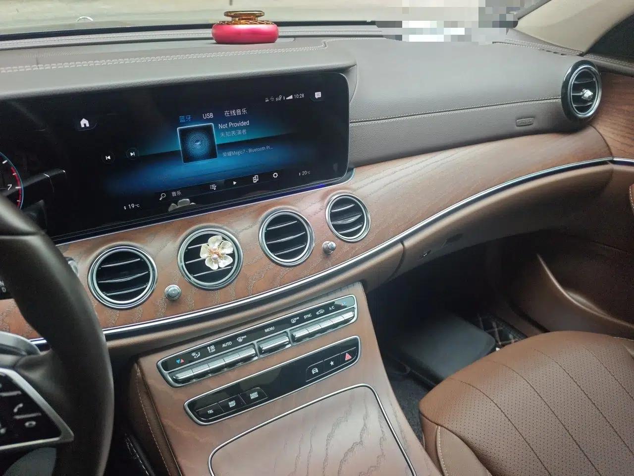 Mercedes-Benz E-Class 2023 Updated E 300 L Luxury Edition — миниатюра 13
