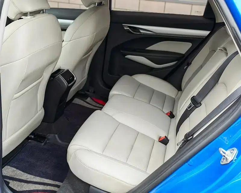 Geely Binrui 2018 14T CVT Binzhi Edition — миниатюра 9