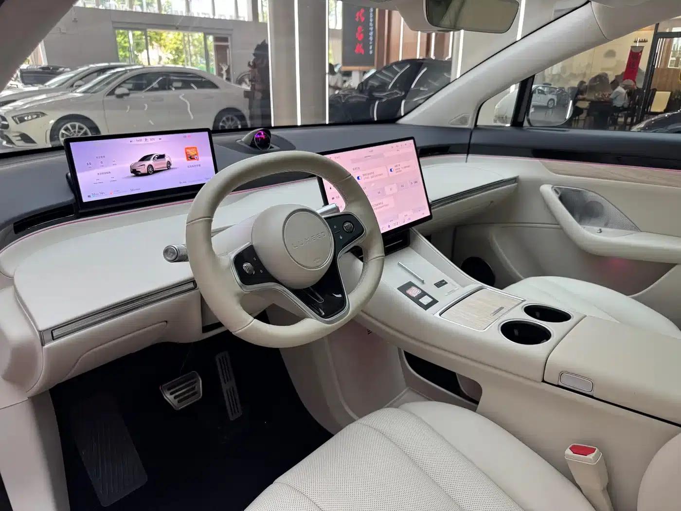 Zhijie R7 2025 Model, Extended Range 251km Max — миниатюра 10