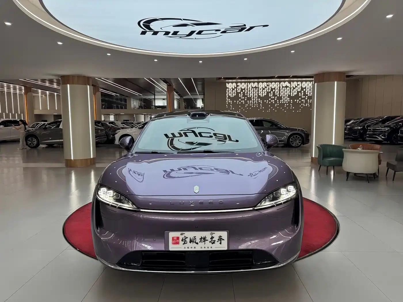 Zhijie R7 2024 Pure Electric 802km Max — миниатюра 2