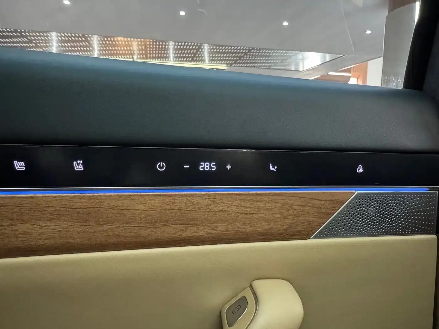 Zhijie R7 2024 Pure Electric 802km Max — миниатюра 19