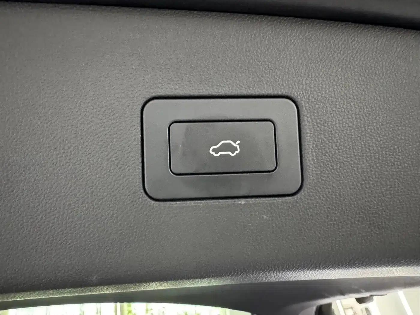 Zhijie R7 2024 Pure Electric 802km Max — миниатюра 10