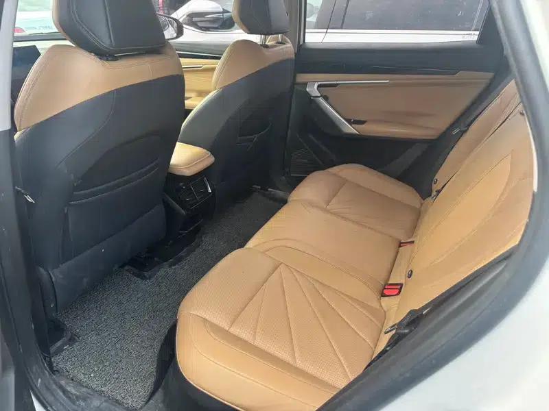 Geely Boyue L 2023 1.5TD DCT Premium Edition — миниатюра 16
