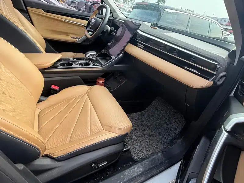 Geely Boyue L 2023 1.5TD DCT Premium Edition — миниатюра 8