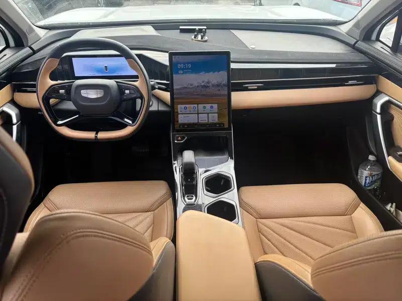 Geely Boyue L 2023 1.5TD DCT Premium Edition — миниатюра 9