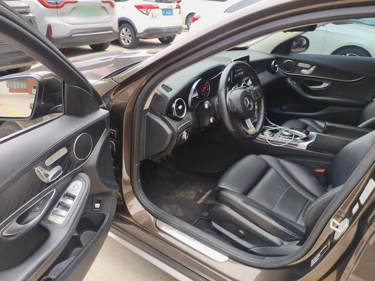 Mercedes-Benz C-Class 2015 Revised C 200 L Sport Edition — миниатюра 16