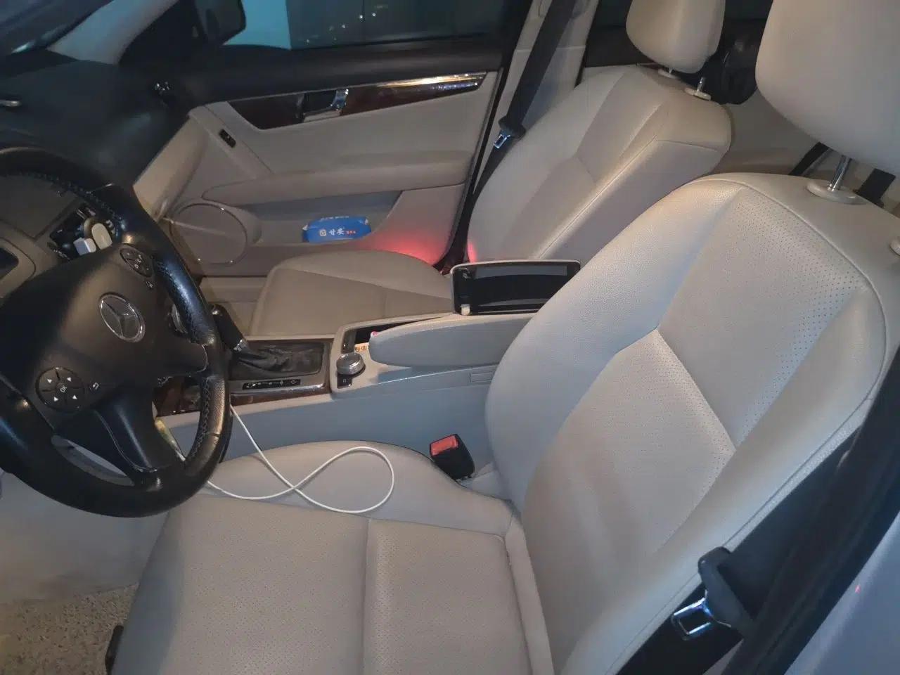 Mercedes-Benz C-Class 2008 C 200K Standard Model — миниатюра 15