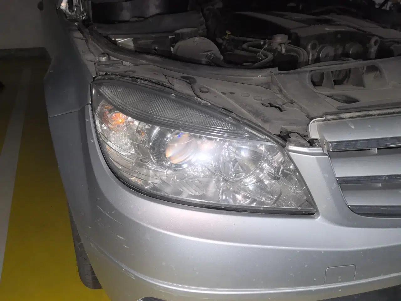 Mercedes-Benz C-Class 2008 C 200K Standard Model — миниатюра 7