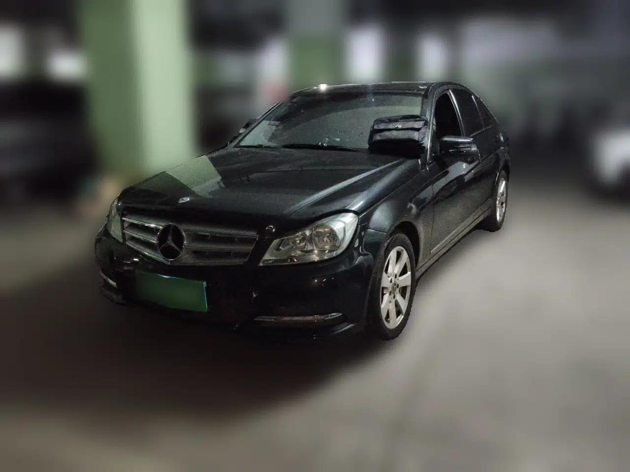 Mercedes-Benz C-Class 2013 C 180 CGI Classic — миниатюра 1