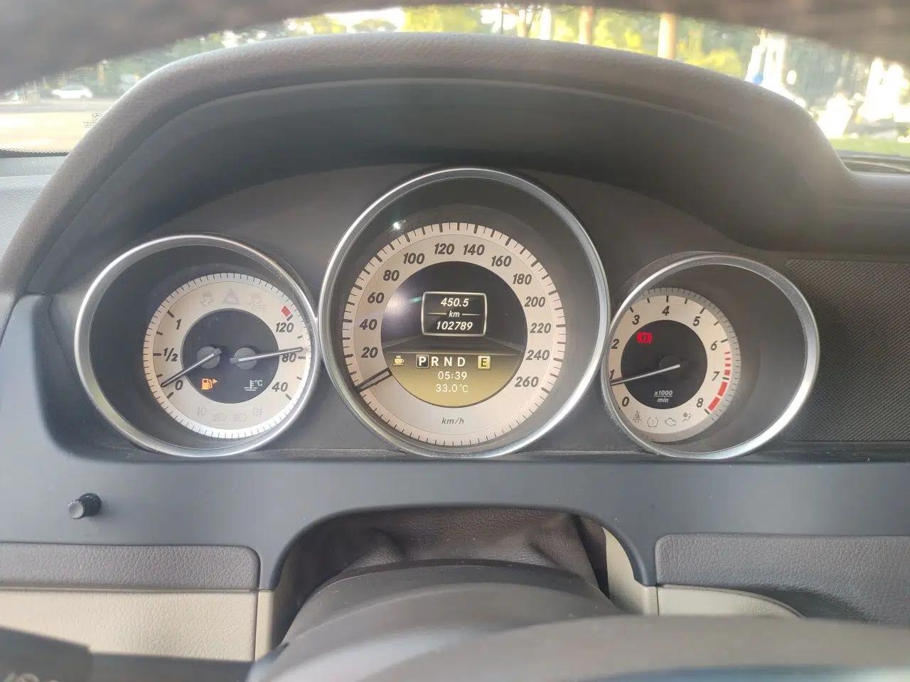 Mercedes-Benz C-Class 2011 C 200 CGI Elegant Model — миниатюра 11