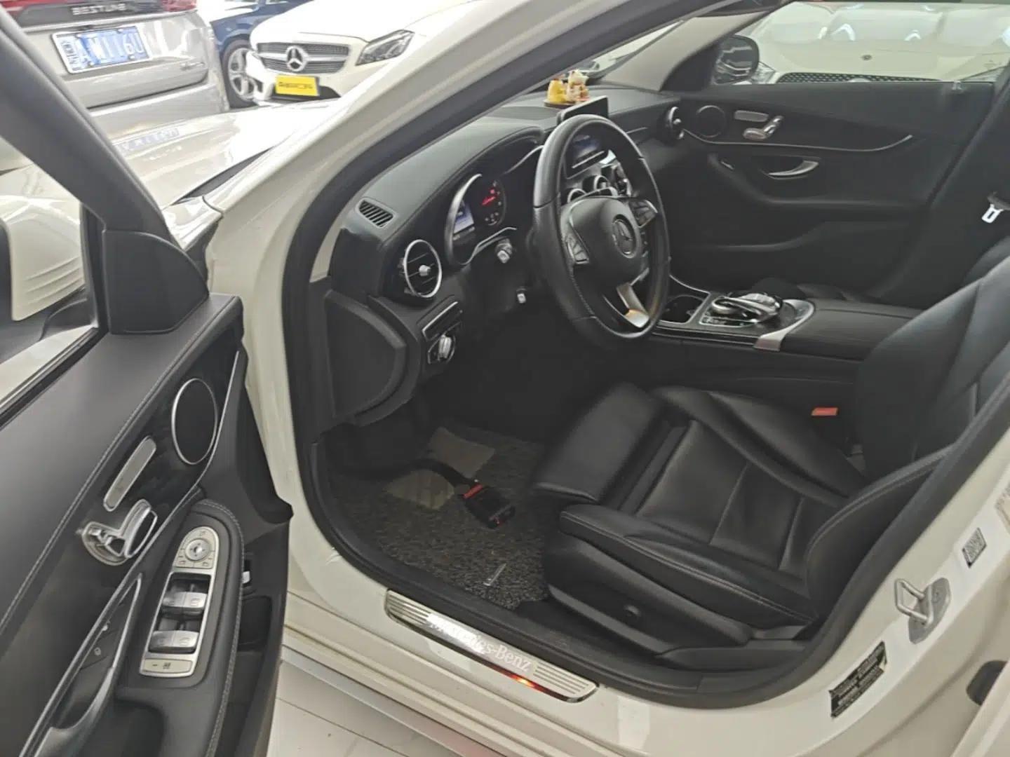 Mercedes-Benz C-Class 2015 Revised C 200 L Sport Edition — миниатюра 17