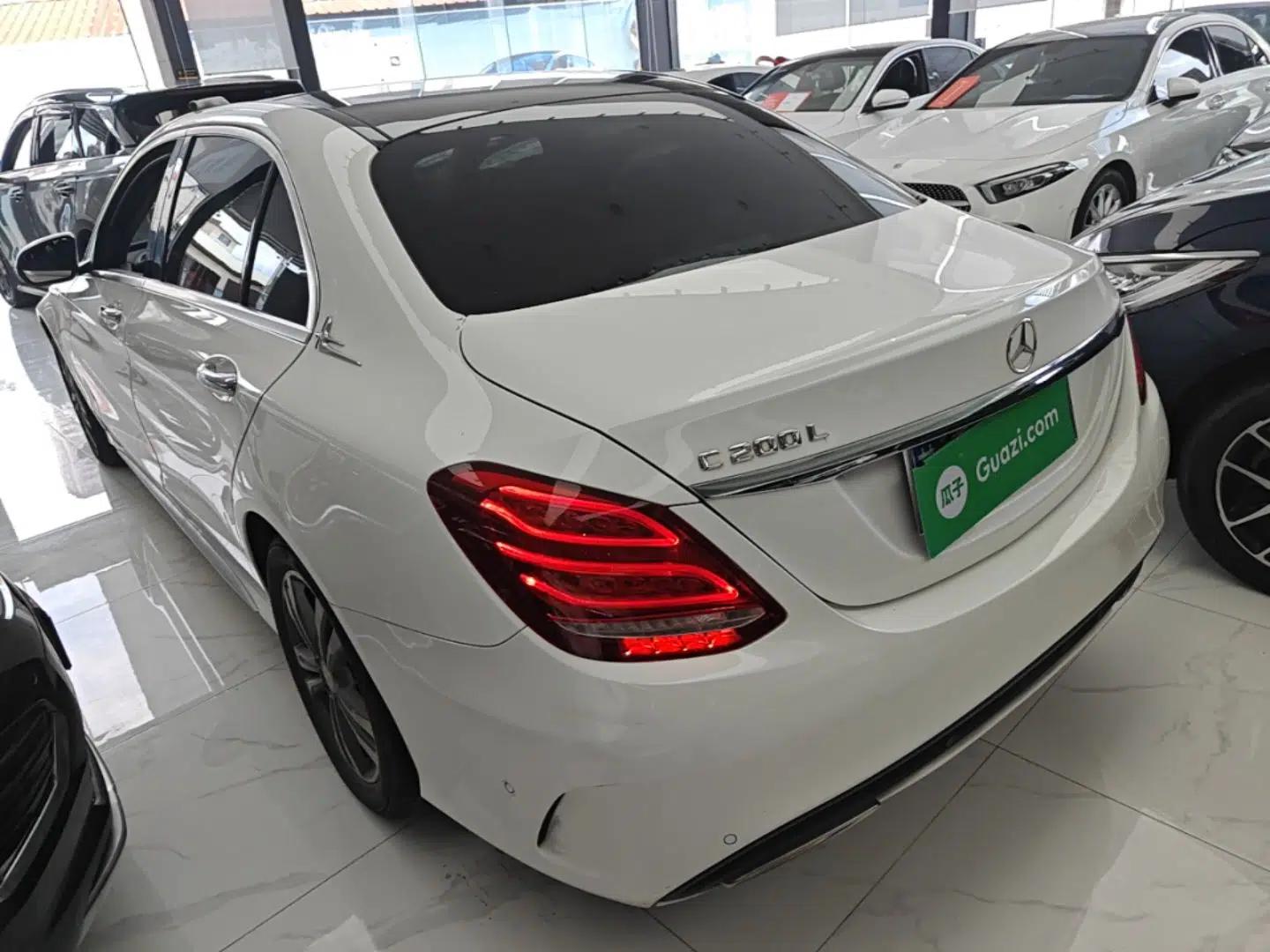 Mercedes-Benz C-Class 2015 Revised C 200 L Sport Edition — миниатюра 4