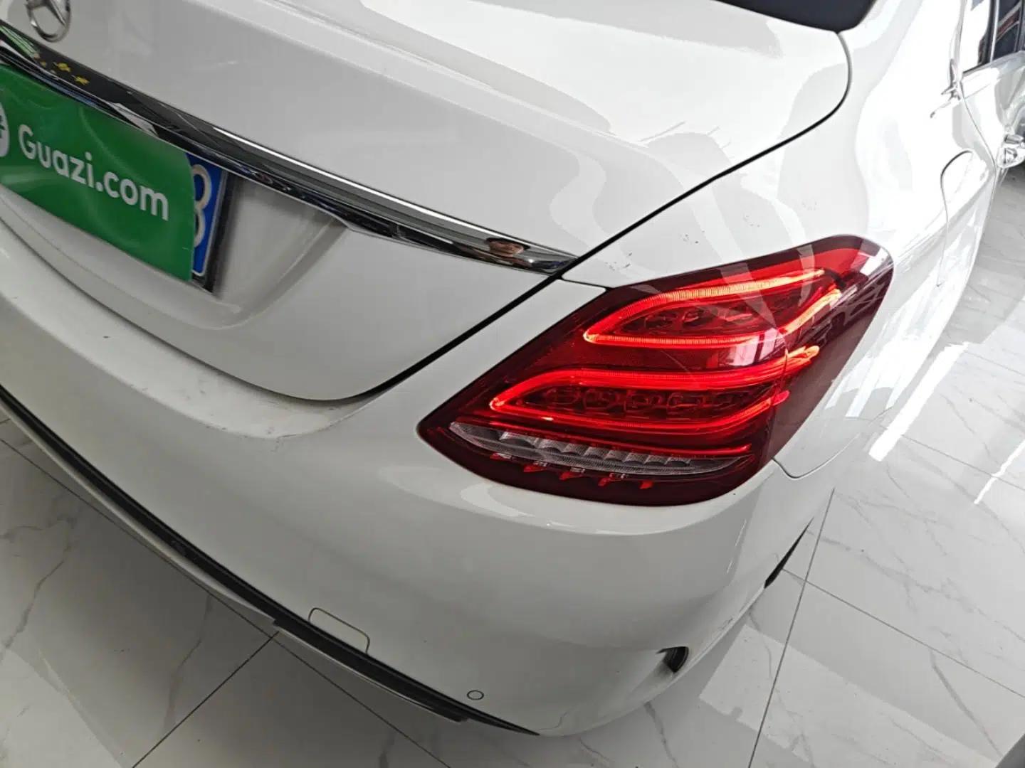 Mercedes-Benz C-Class 2015 Revised C 200 L Sport Edition — миниатюра 9