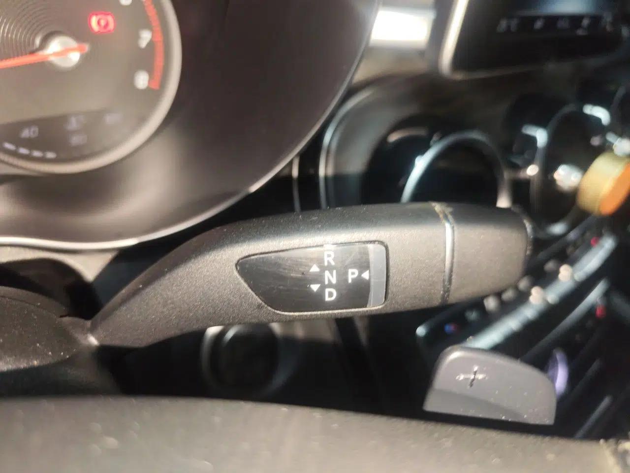 Mercedes-Benz C-Class 2015 C 200 L Sport Edition — миниатюра 14