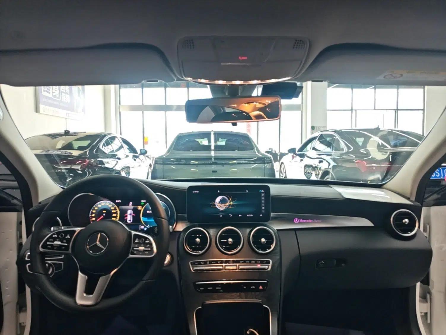 Mercedes-Benz C-Class 2019 C 180 L Fashion Edition Sport Version — миниатюра 17