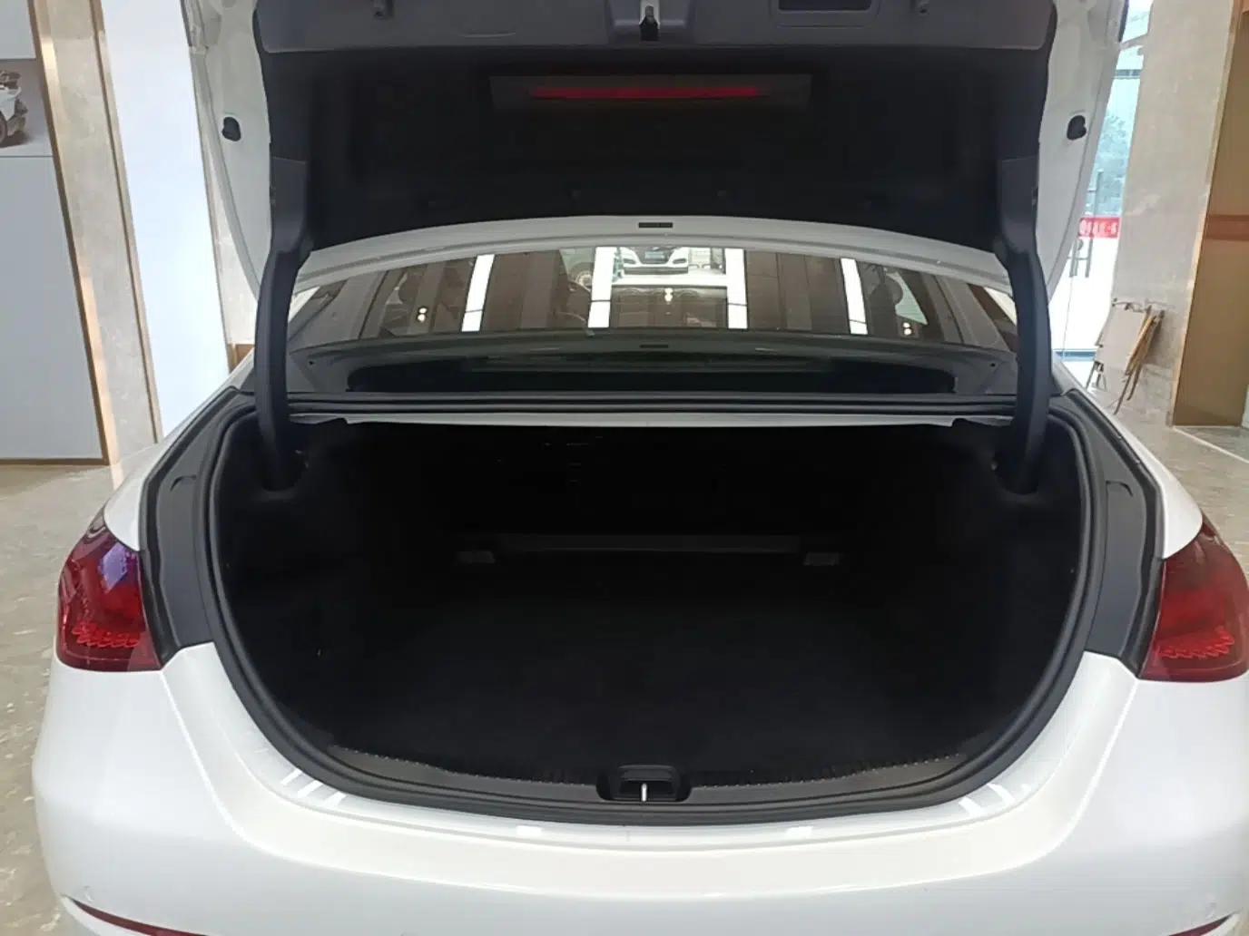 Mercedes-Benz C-Class 2023 C 260 L — миниатюра 22