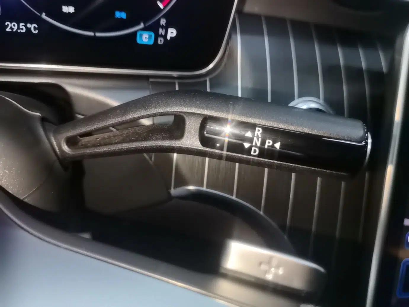 Mercedes-Benz C-Class 2023 Revised C 200 L Sport Edition — миниатюра 16