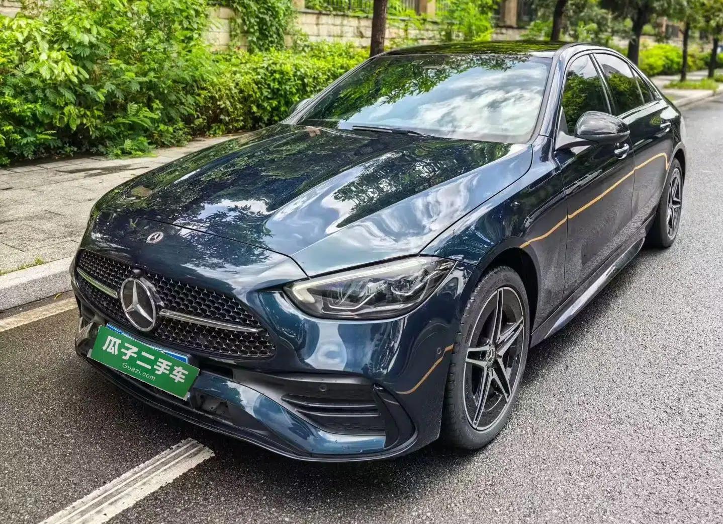 Mercedes-Benz C-Class 2023 Restyled C 260 L Night Edition Sports Version — миниатюра 1