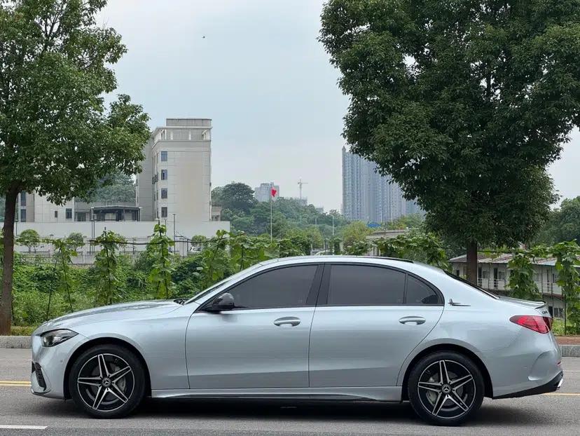 Mercedes-Benz C-Class 2023 Restyled C 260 L Night Edition Sports Version — миниатюра 5