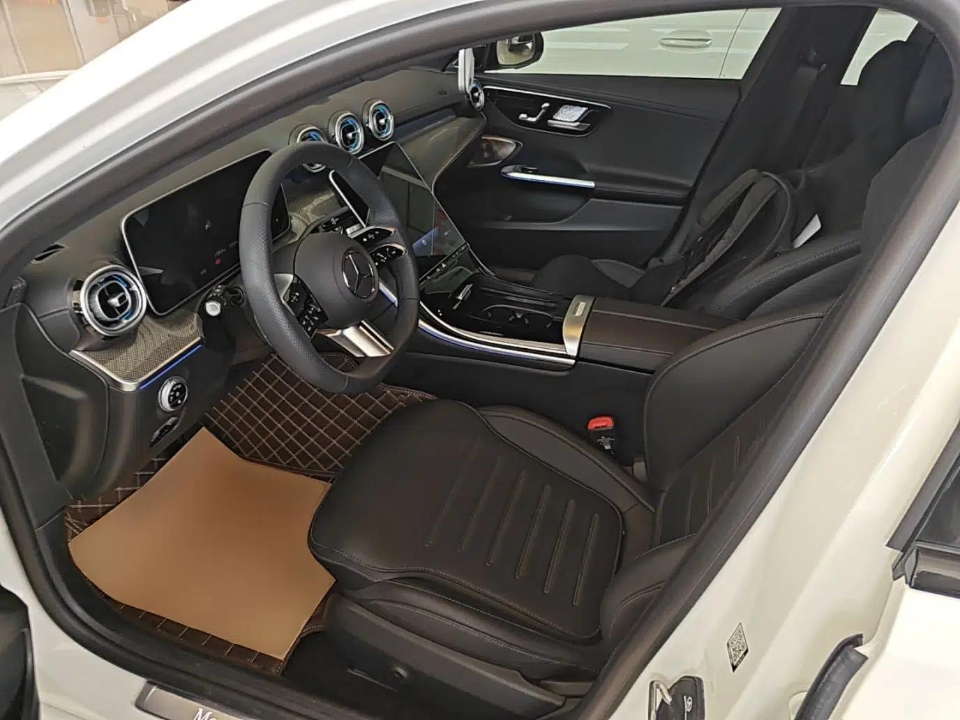 Mercedes-Benz C-Class 2025 C 260 L Obsidian Night Sport Edition — миниатюра 17