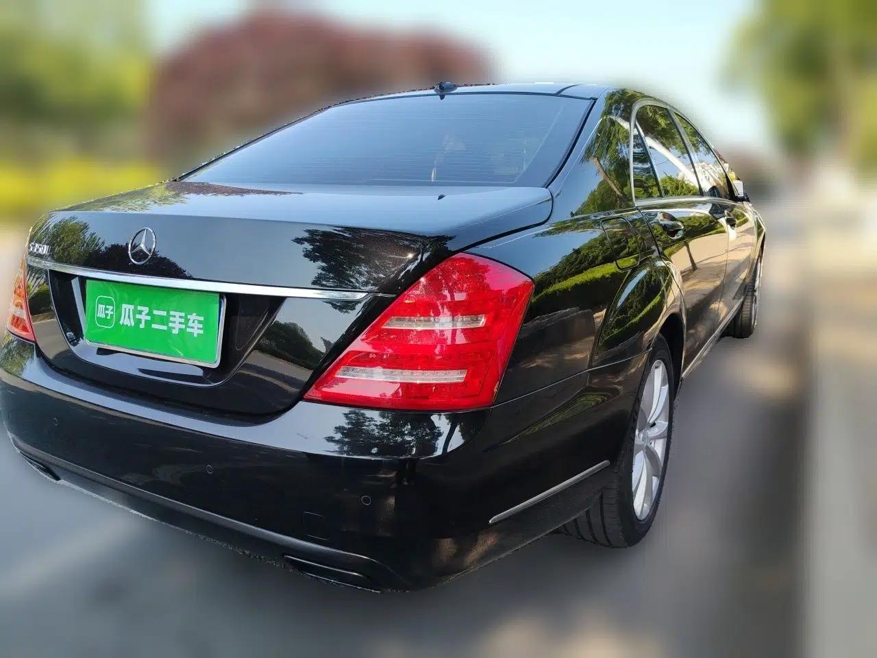 Mercedes-Benz S-Class 2010 S 300 L Luxury Model — миниатюра 6